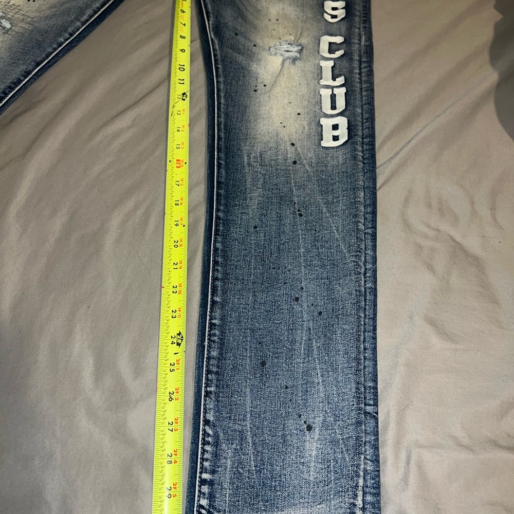 Jeans - Picture 7 of 8